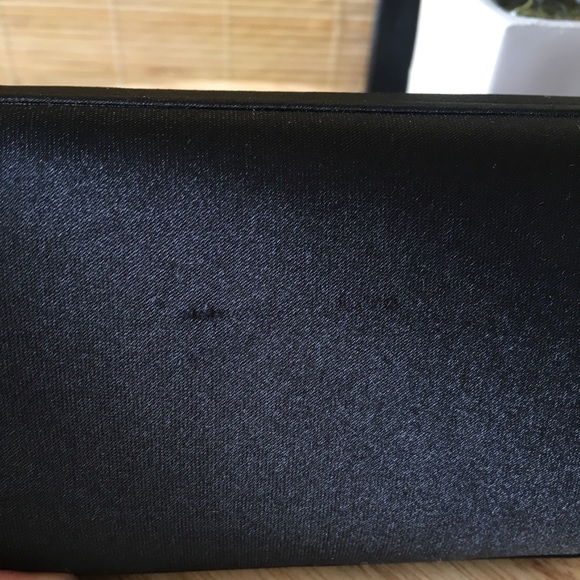 Style & Co Black Roses Clutch - Picture 7 of 7